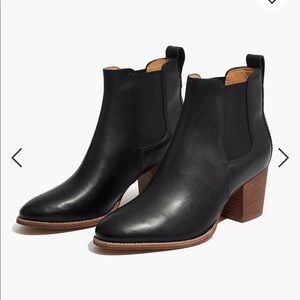 Madewell ‘The Regan’ Chelsea Boots in True Black